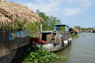 Abandoned floating market