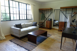 Hamerkop House